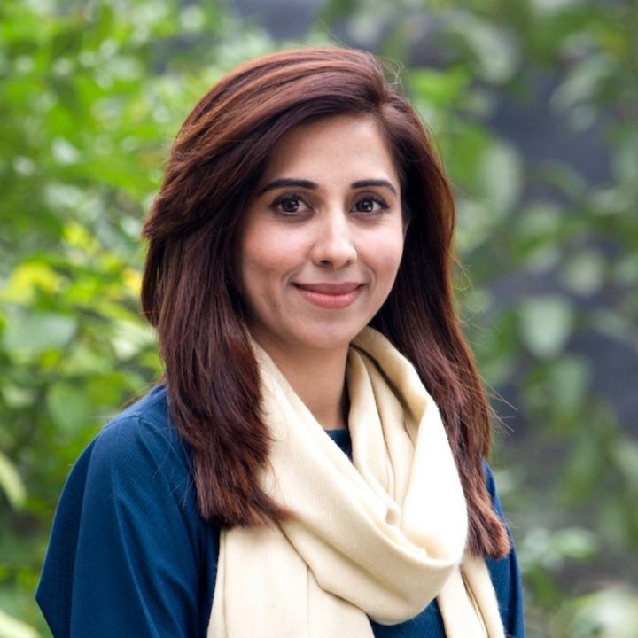 Nighat Aziz, Beraterin in Pakistan